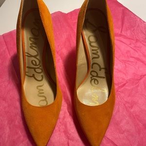 Sam Edelman Size 7.5 Suede Orange Shoes